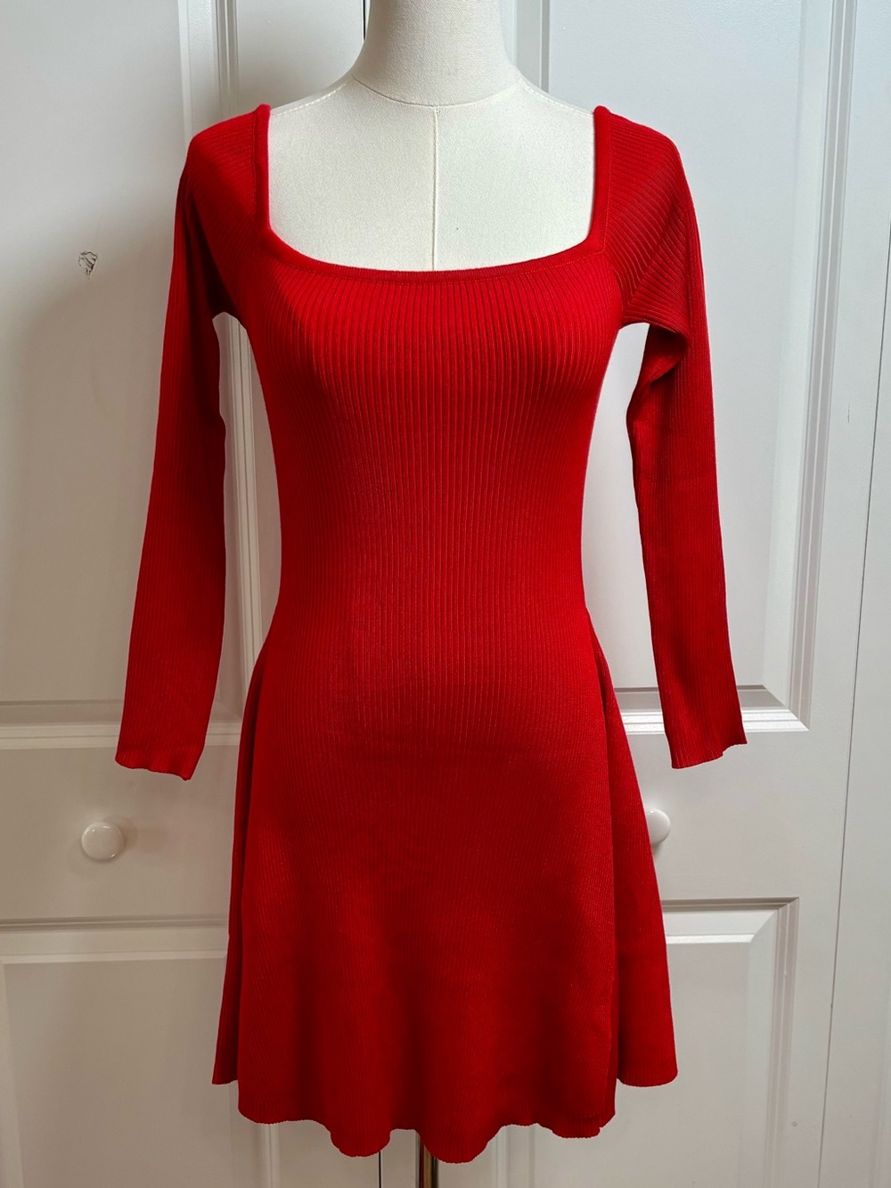 Women’s Red Ribbed Square-Neck Dress